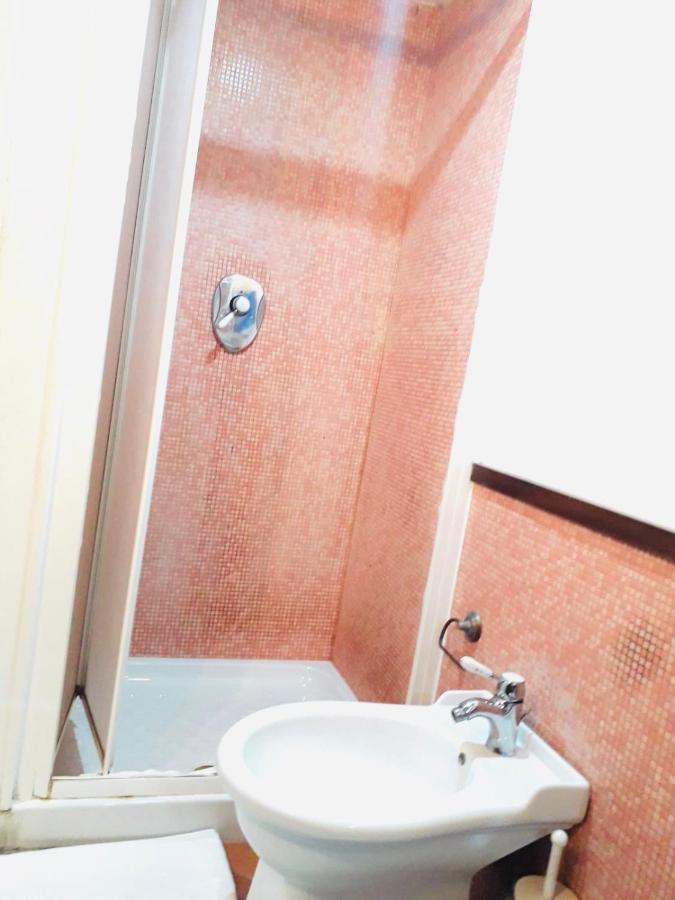 Holiday Rome Termini Hotel Kültér fotó