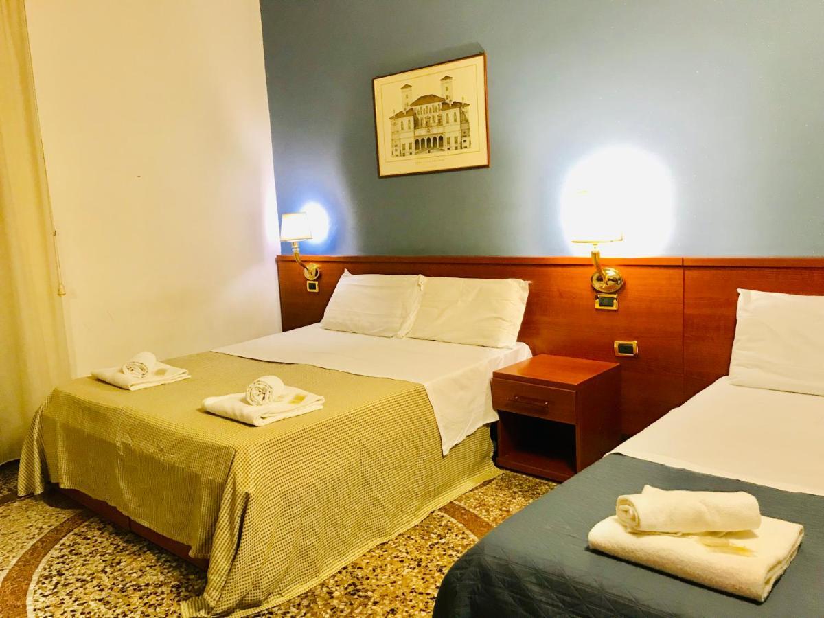 Holiday Rome Termini Hotel Kültér fotó