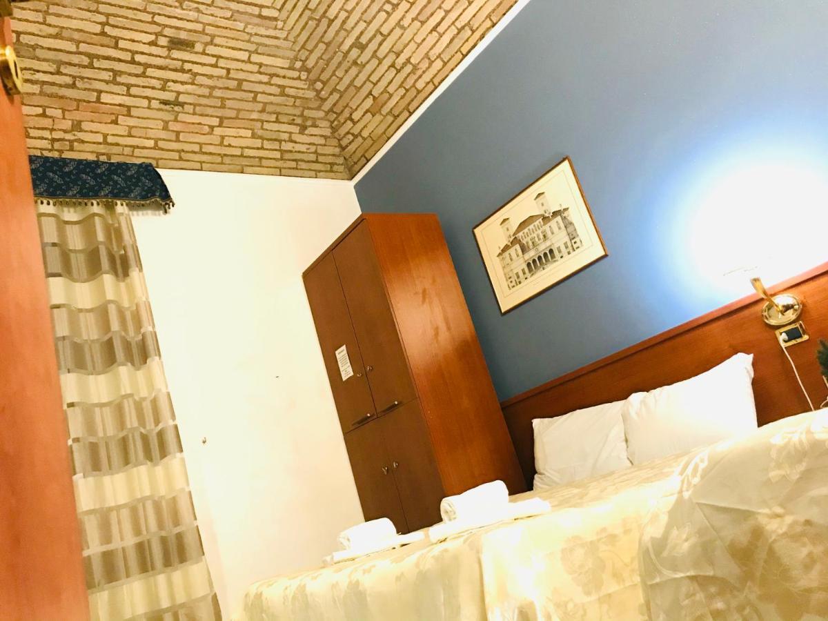 Holiday Rome Termini Hotel Kültér fotó